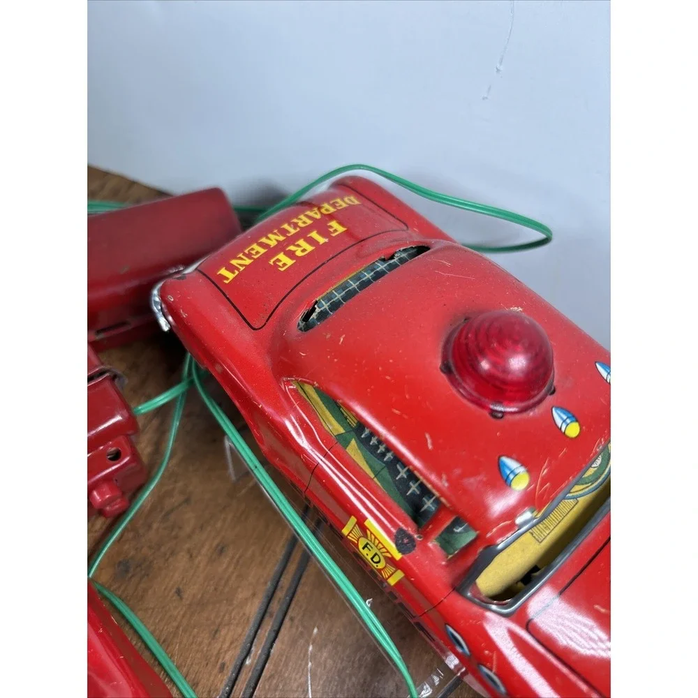 Vintage MARX Battery Operated Fire Chief TIN CAR Lot Of‎ 2 PARTS ONLY Repair